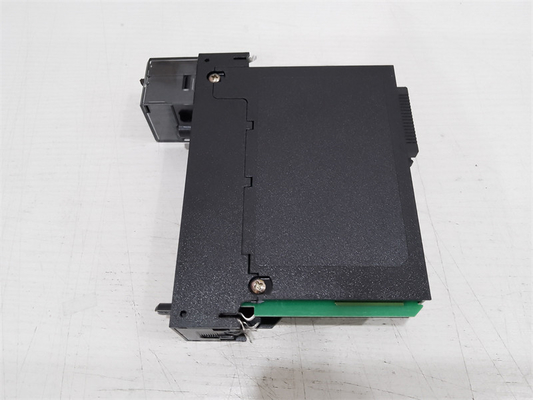 Allen-Bradley 1756-OB8 ControlLogix Digital DC 8 Output Module 24VDC