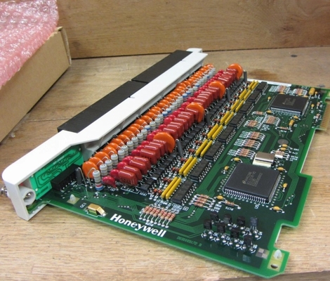 Honeywell 621-1180RC 115 VAC Digital Input Board 32 PT PLC Module