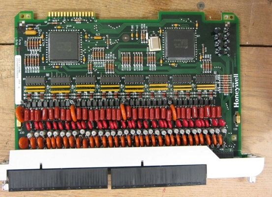 Honeywell 621-1180RC 115 VAC Digital Input Board 32 PT PLC Module