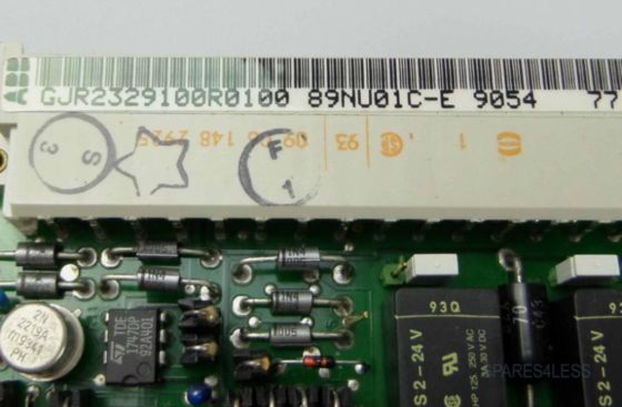 89NU01C-E GJR2329100R0100 ABB Safety Relay