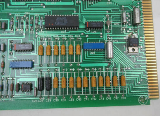 Honeywell 30731823-001 A/D Mux PLC Circuit Board 24Vdc 110mA New Condition Control Module